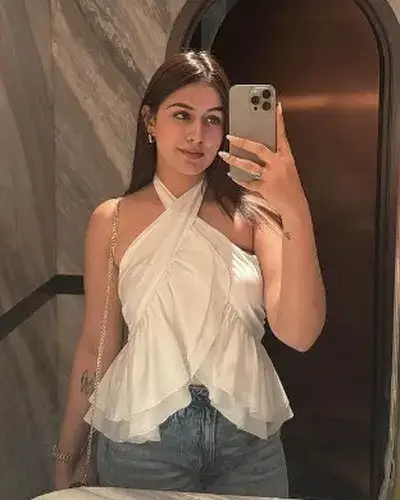 Escorts In Kiraoli